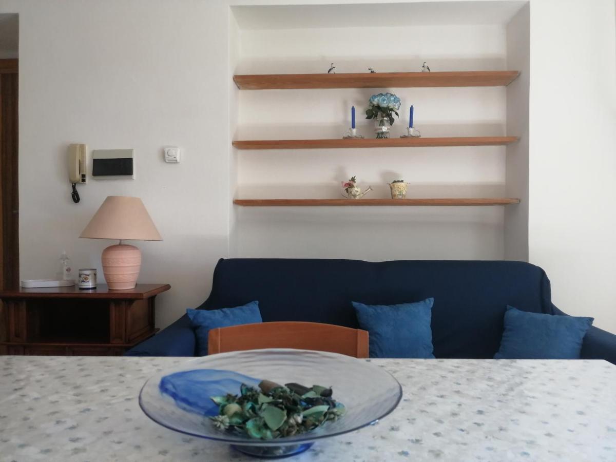 Sulle Orme Di Francesco Appartamento Blu Bastia Umbra Buitenkant foto